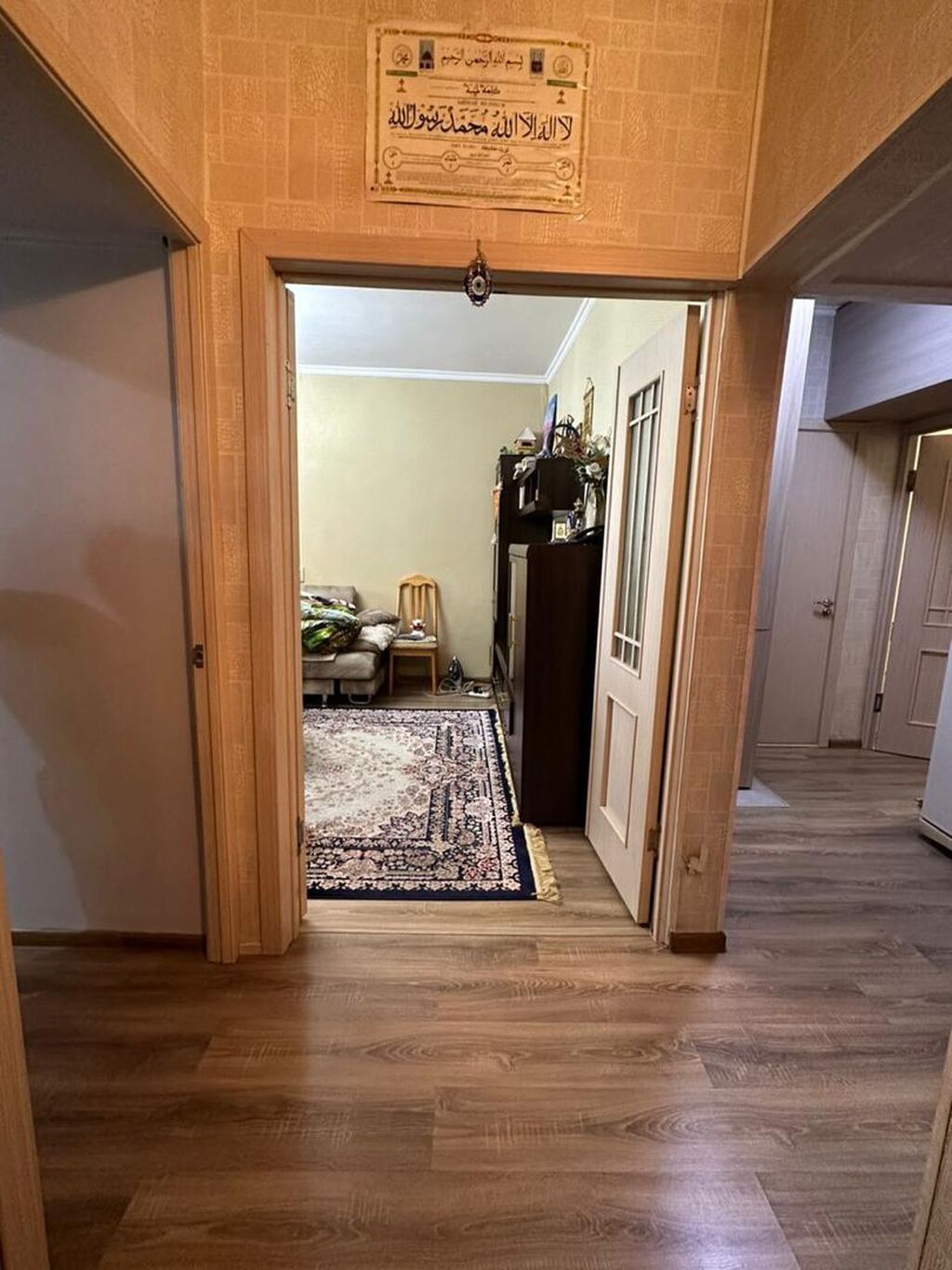 3 комнаты, 81 м², 105 серия, 1 этаж, Евроремонт - фото 1