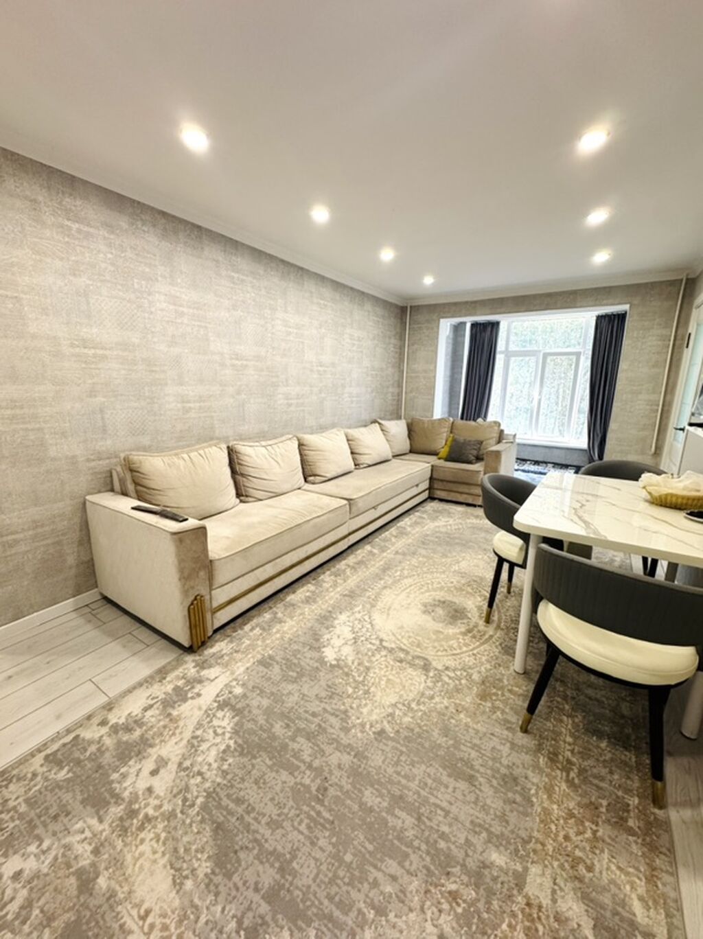 3 комнаты, 63 м², 104 серия, 3 этаж, Евроремонт - фото 1