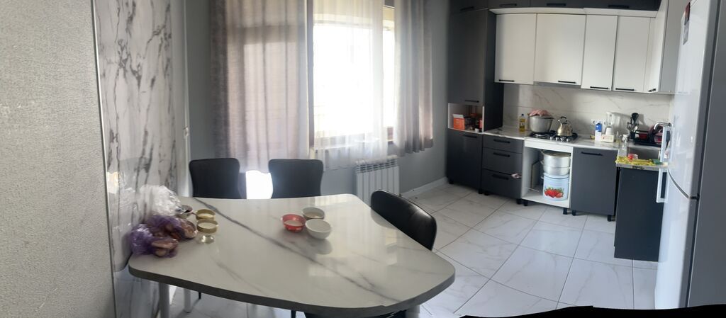 3 комнаты, 93 м², Элитка, 3 этаж, Евроремонт - фото 1