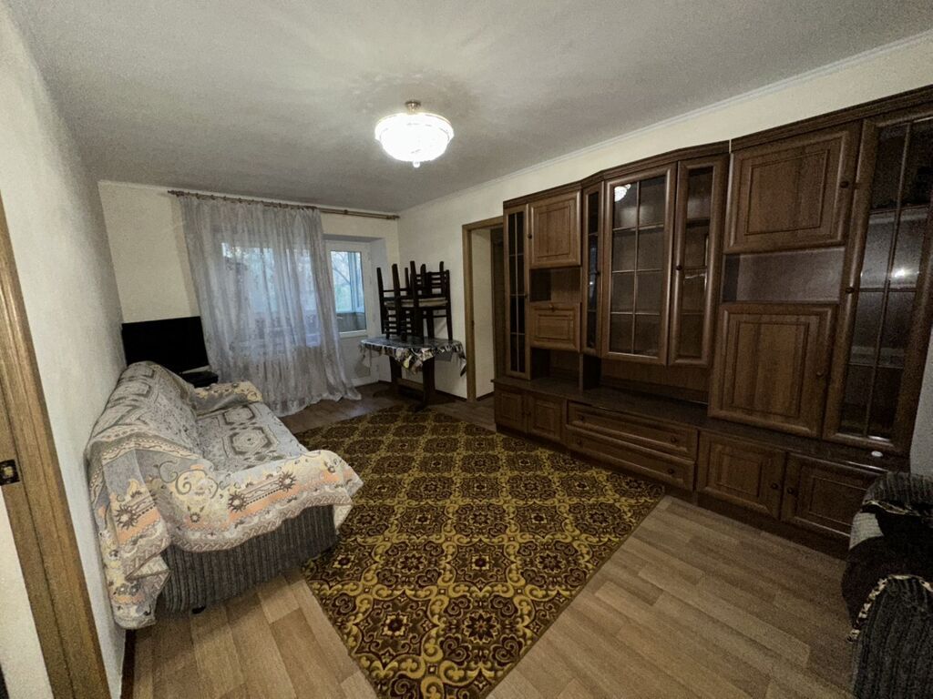 3 комнаты, 58 м², Индивидуалка, 3 этаж, Косметический ремонт - фото 1