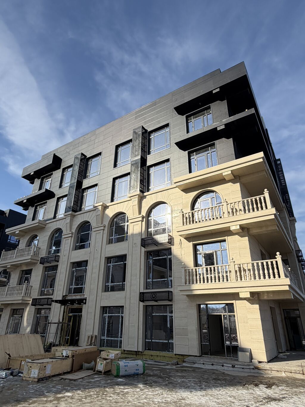 3 комнаты, 131 м², Элитка, 5 этаж, Готовая ПСО (под самоотделку) - фото 1