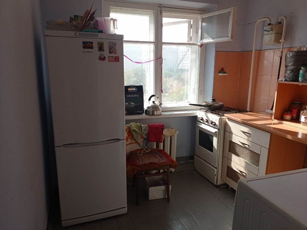 3 комнаты, 57 м², 104 серия, Старый ремонт - фото 1