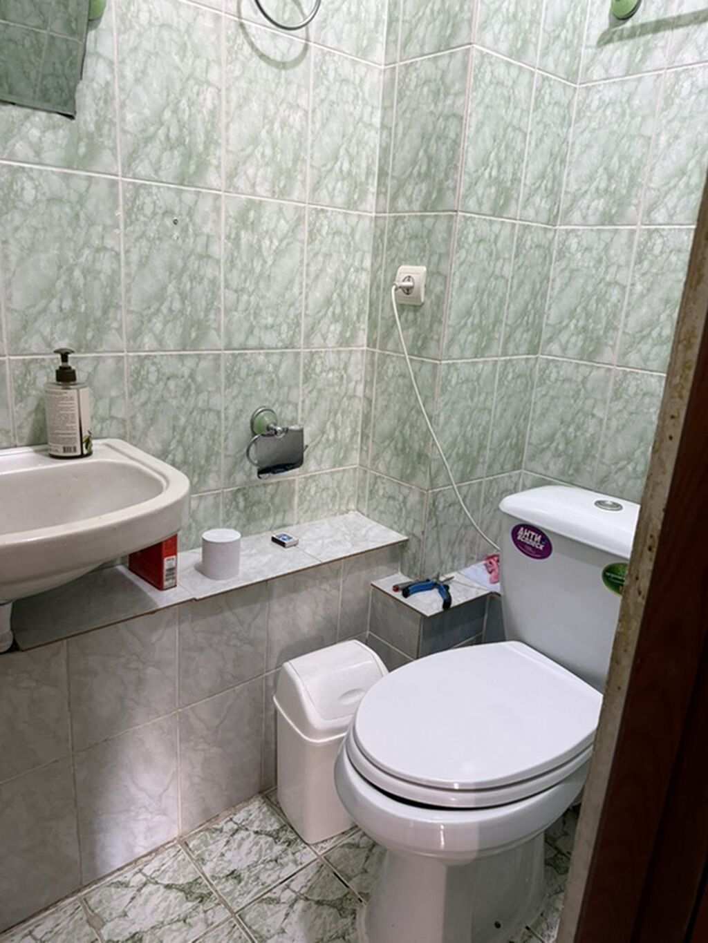 3 комнаты, 80 м², 106 серия, 7 этаж, Косметический ремонт - фото 1