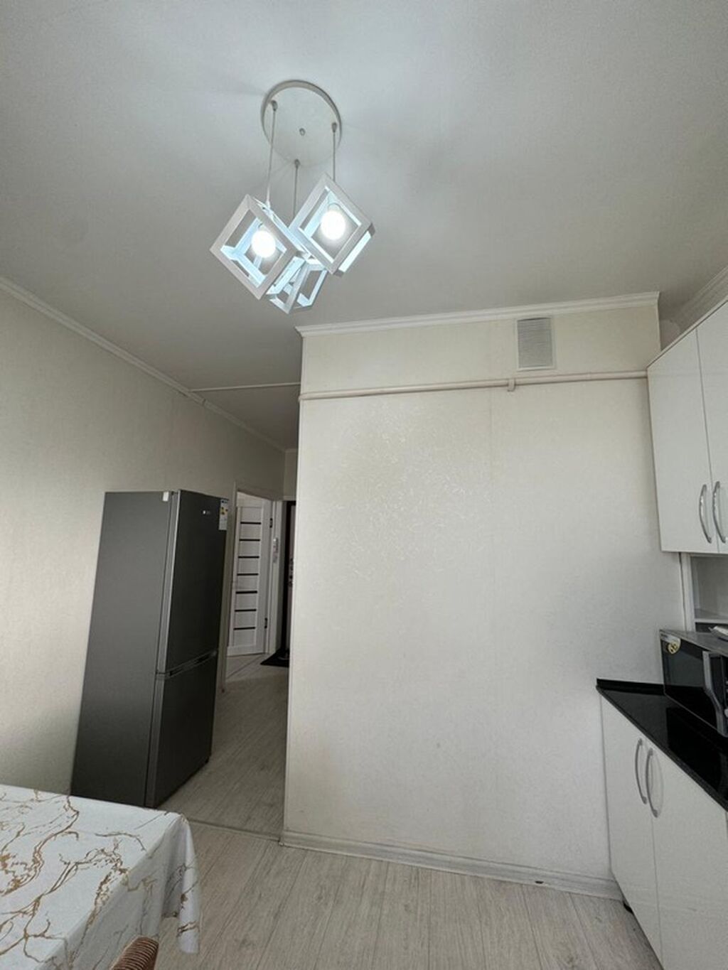 1 комната, 46 м², 1 этаж - фото 1