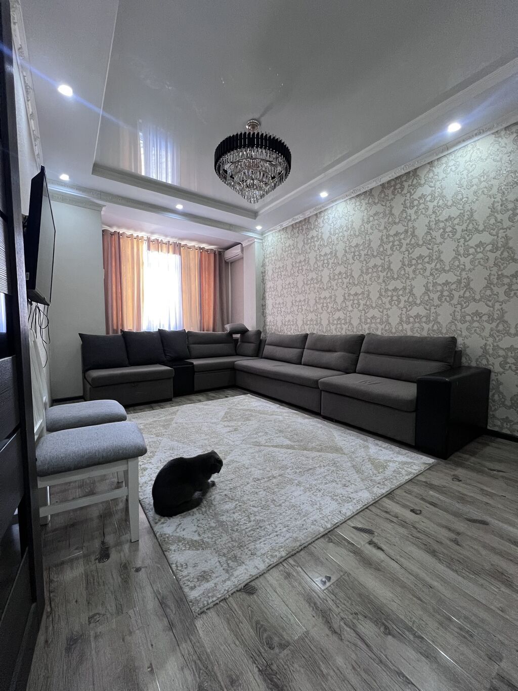 3 комнаты, 90 м², Индивидуалка, 1 этаж, Косметический ремонт - фото 1