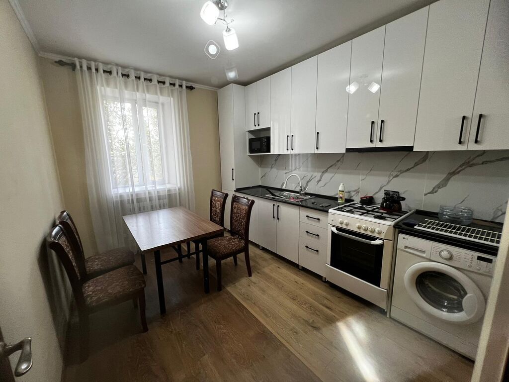 1 комната, 51 м², Элитка, 4 этаж, Косметический ремонт - фото 1