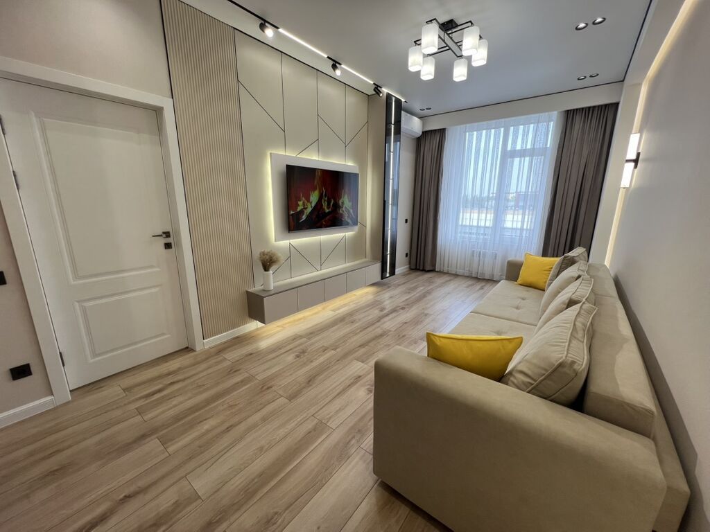 2 комнаты, 57 м², Элитка, 4 этаж, Дизайнерский ремонт - фото 1
