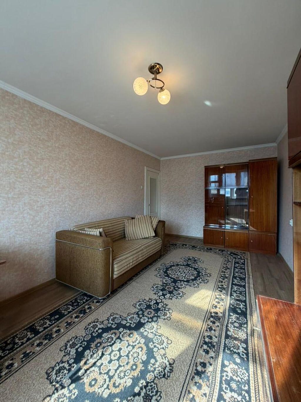 1 комната, 30 м², 104 серия, 4 этаж, Косметический ремонт - фото 1