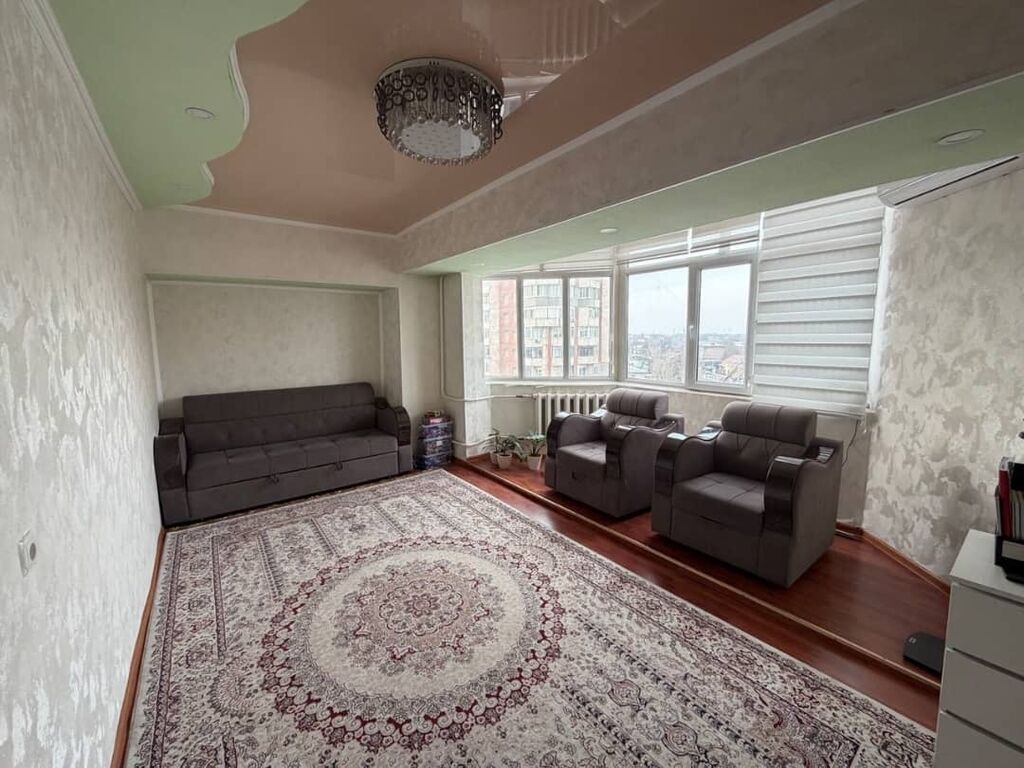 3 комнаты, 70 м², Индивидуалка, 7 этаж, Косметический ремонт - фото 1