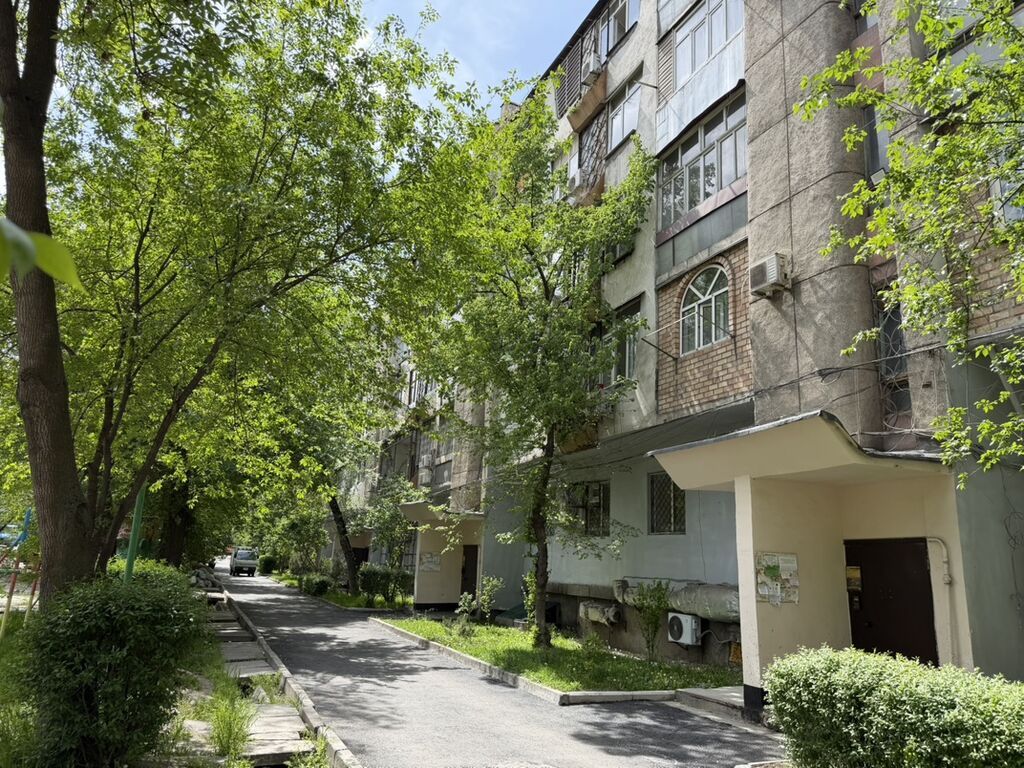 3 комнаты, 71 м², Индивидуалка, 5 этаж, Косметический ремонт - фото 1