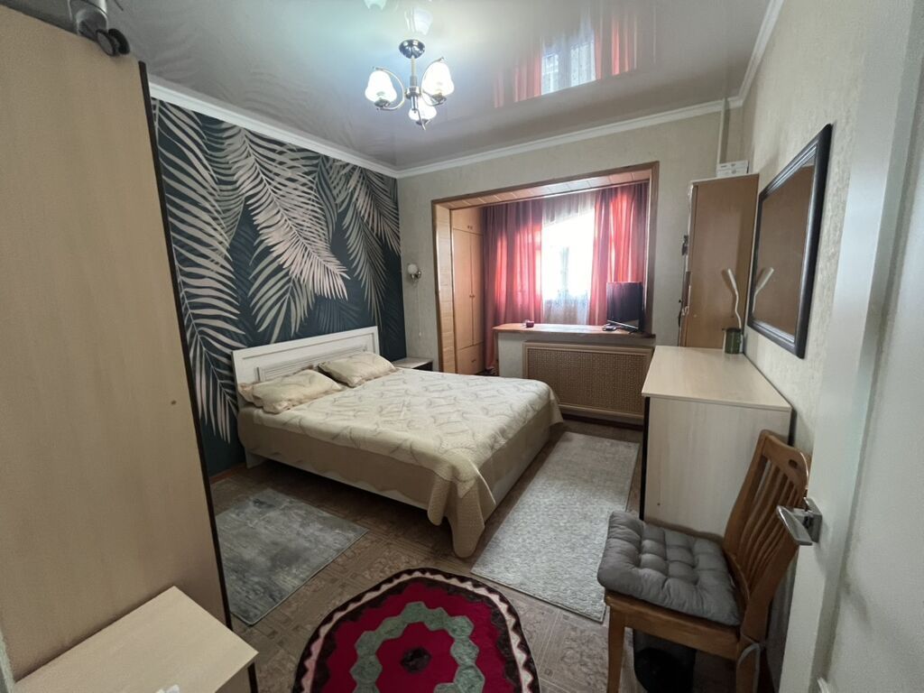 2 комнаты, 90 м², Индивидуалка, 8 этаж, Косметический ремонт - фото 1