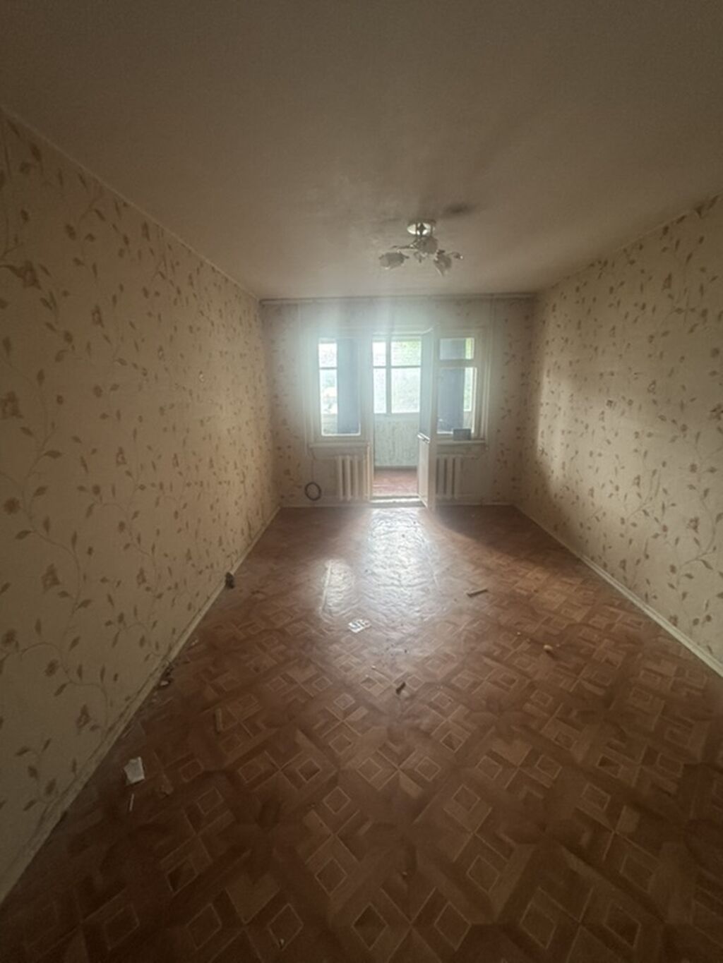 1 комната, 32 м², Старый ремонт - фото 1