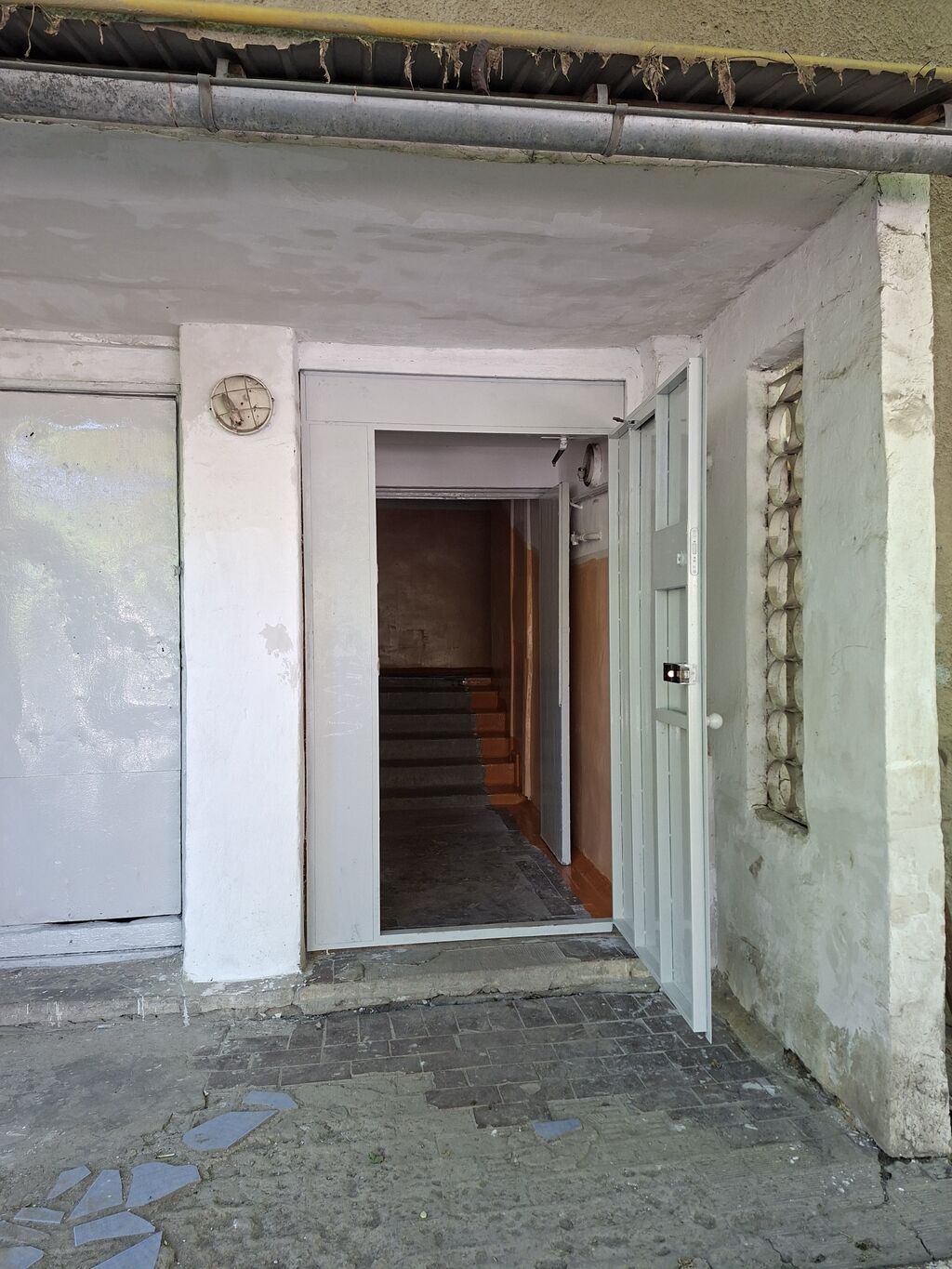 3 комнаты, 77 м², Индивидуалка, 2 этаж, Косметический ремонт - фото 1