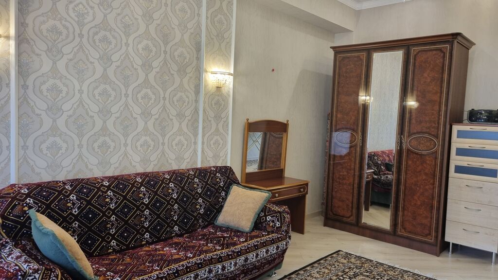 4 комнаты, 150 м², Элитка, 6 этаж - фото 1
