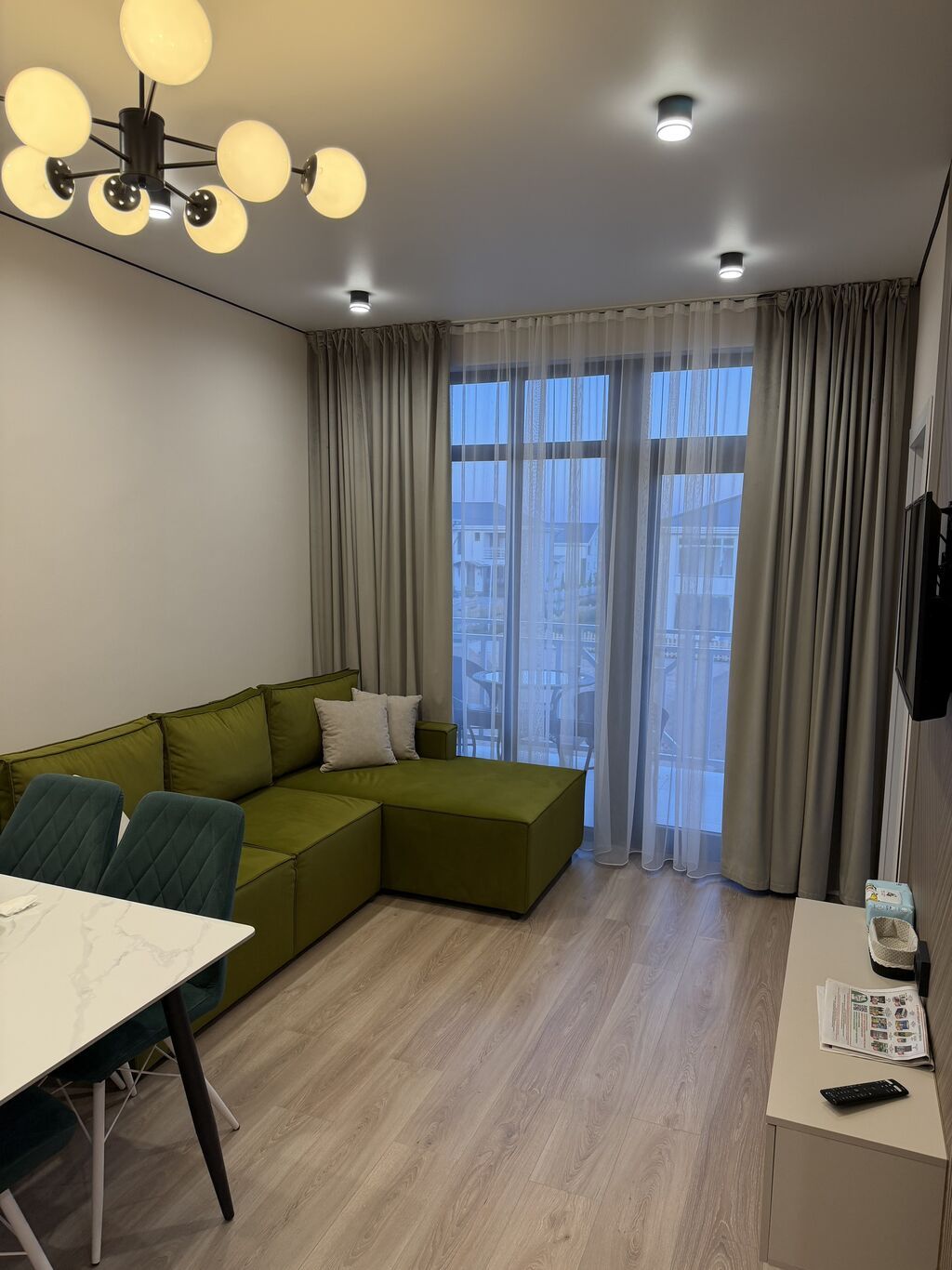2 комнаты, 48 м², Элитка, 2 этаж, Дизайнерский ремонт - фото 1