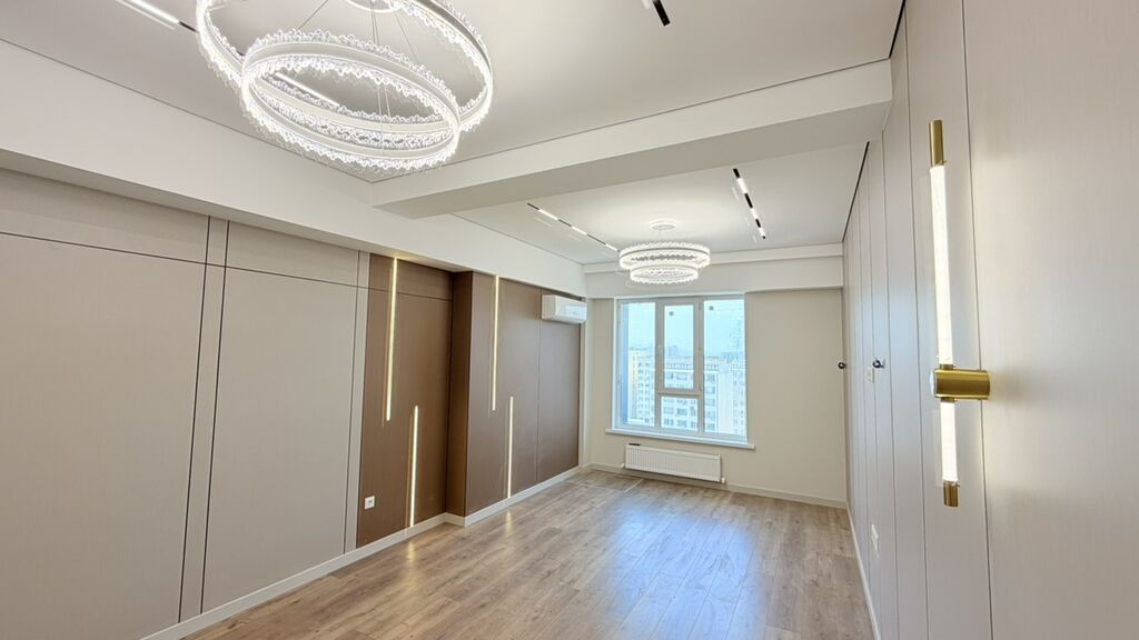 3 комнаты, 92 м², Элитка, 11 этаж, Дизайнерский ремонт - фото 1