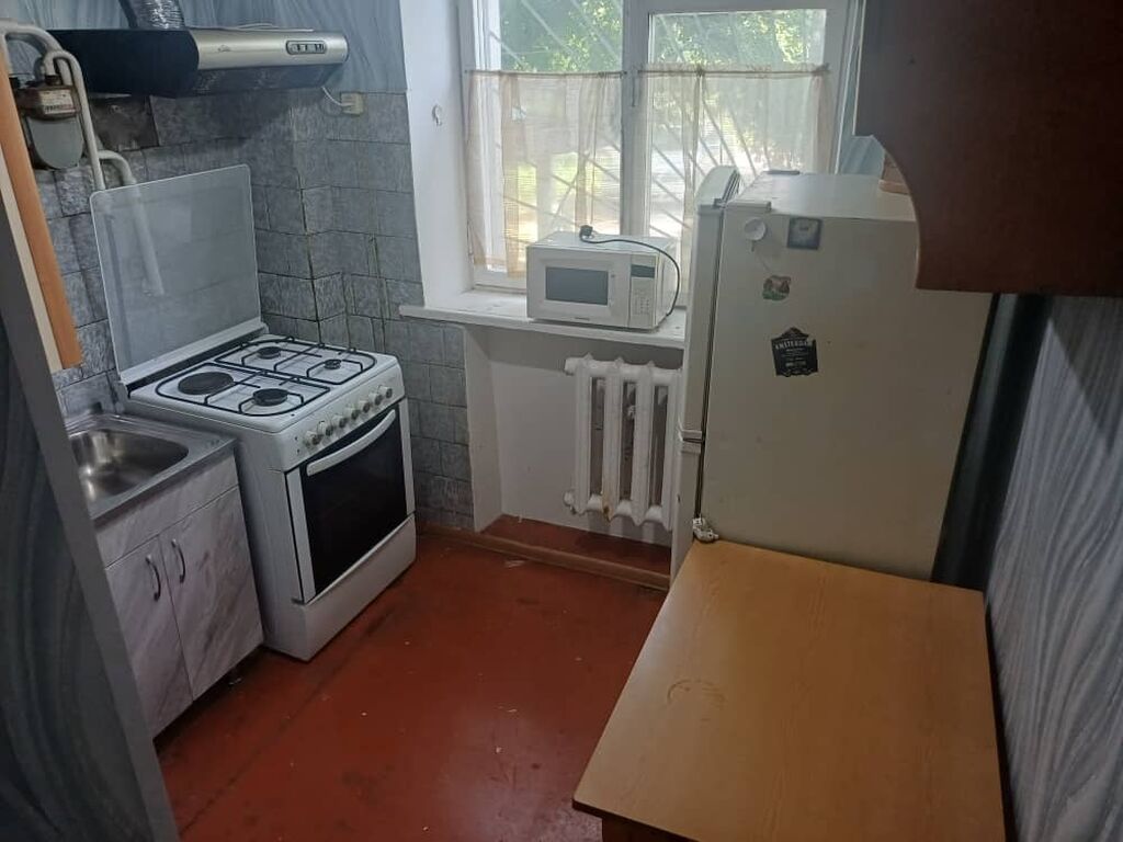 2 комнаты, 42 м², Индивидуалка, 1 этаж, Косметический ремонт - фото 1