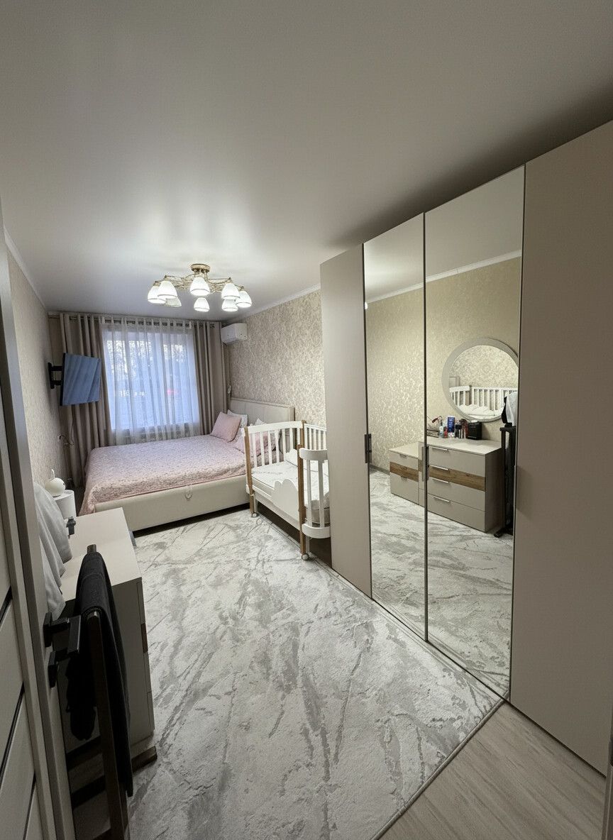 3 комнаты, 64 м², 104 серия, 1 этаж, Евроремонт - фото 1