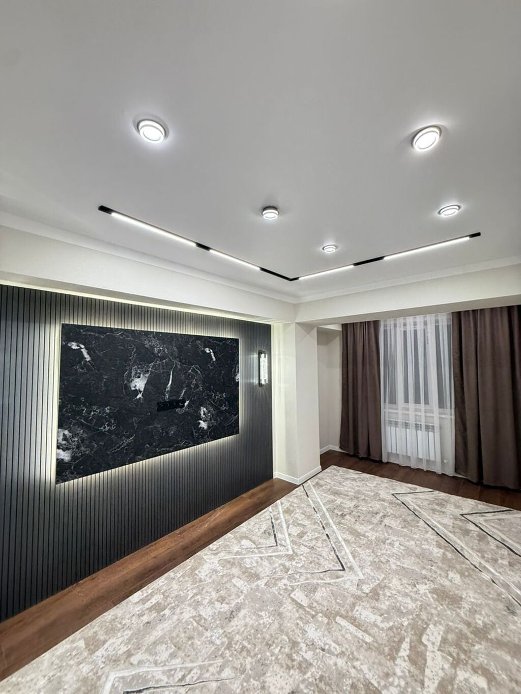 1 комната, 35 м², Элитка, 5 этаж, Евроремонт - фото 1