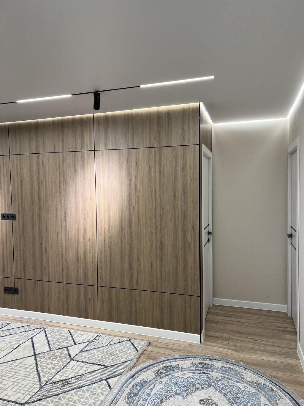 3 комнаты, 58 м², Индивидуалка, 4 этаж, Евроремонт - фото 1