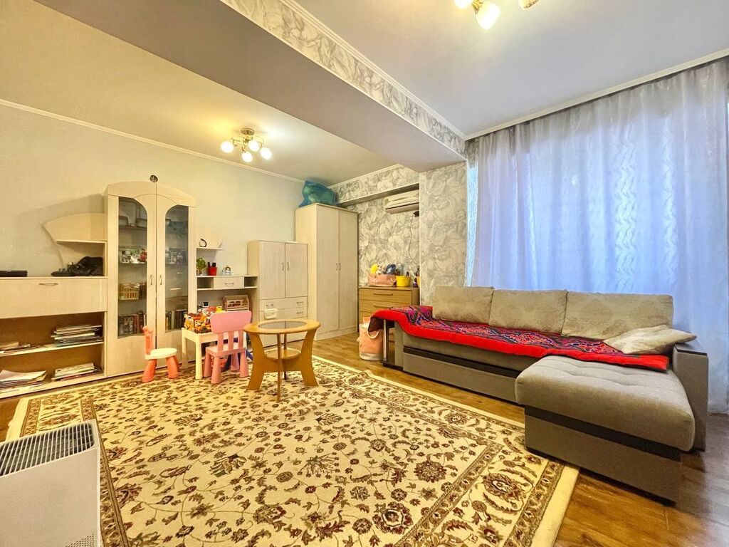 2 комнаты, 78 м², Индивидуалка, 1 этаж, Евроремонт - фото 1