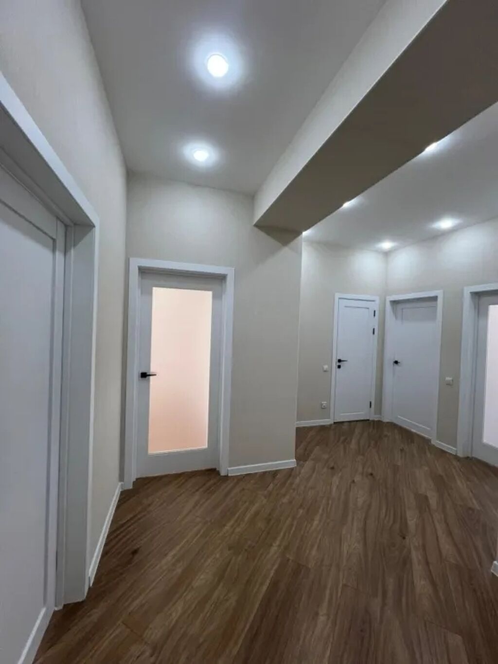 3 комнаты, 78 м², Элитка, 10 этаж, Евроремонт - фото 1