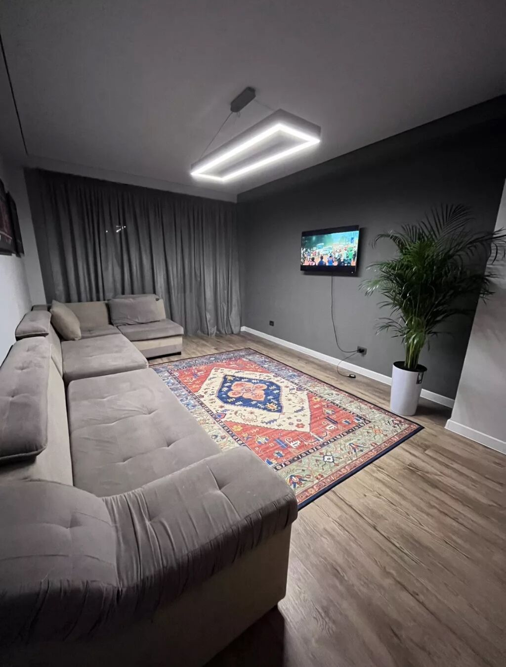 3 комнаты, 75 м², Индивидуалка, 11 этаж, Косметический ремонт - фото 1