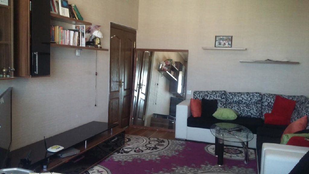 3 комнаты, 103 м², 107 серия, 9 этаж, Евроремонт - фото 1