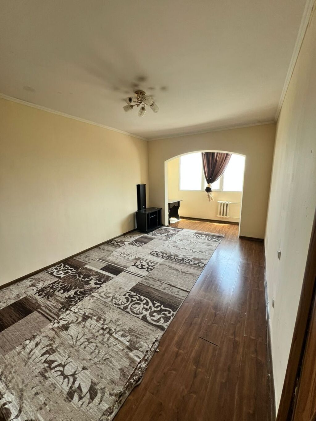1 комната, 45 м², 106 серия улучшенная, 8 этаж, Косметический ремонт - фото 1