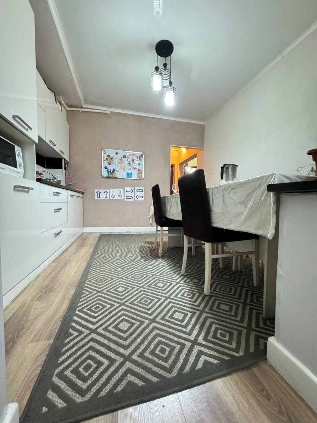 2 комнаты, 68 м², Индивидуалка, 2 этаж, Евроремонт - фото 1